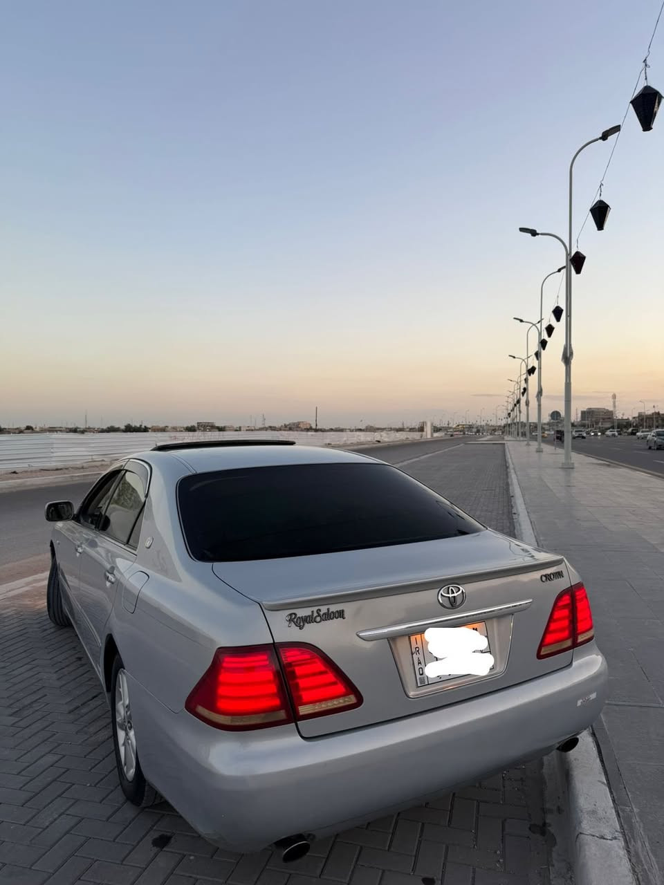 سلام عليكم 
شاهينه 2005 قرار 102 مفحوصه بيها هزه 
واصله للكمرك فول موصفات جاهزه من كل نواحي فول مواصفات بصمه شاشه كامره حساسات كشنات كهرباء محرك كير كفاله 
السعر 75$ العنوان البصره 📍
الهاتف***********
