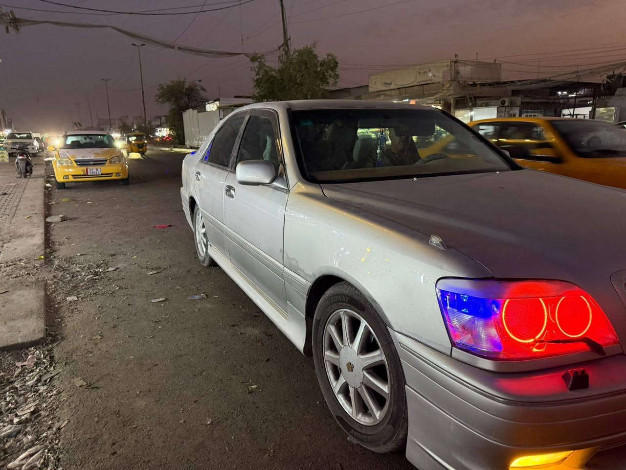 يالله شباب مالكه للبيع قرار ٤٨ مكفوله من الكص ونقل الجثه بيه ضربه جملغ خلفي رقم بغداد دوالي بسمي شرط التحويل شاصي ٧١ محرك دي فور الزغير دبل شاشه برده خلفيه تبريد ثلج سياره جاهزه ع اخر حبايه يعني ماتصرف عليه ربع عنواني نجف سعر ١٠٠ وشراي يتصل ع ***********
