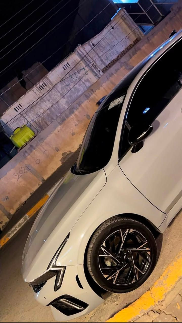 السلام عليكم للبيع🩶
كيا K5  2025

مكينة 2500 المرغوب

ماشية 22 الف 

مواصفات Gt line الشكل الجديد 

لون سمنتي 

فول بانوراما 

مودات قياده

داخل احمر

شاشه متصله 

لد نهاري

عداد الكتروني 

بصمة ابواب وصندوق 

تشغيل عن بعد 

كشنات جلد 

كشن كهرباء 

تدفئة كشنات 

فول رادارات 

شحن لاسلكي 

السياره بدون رقم تترقم جميع المحافظات عدا محافظات الأقليم  

السياره بدون ايرباك حادثها ربع الجاملغ الامامي صبغ والبنيد صبغ وبنيدها الأصلي موجود وبيها بارد صغير بل جاملغ الخلفي على كد اربع اصابع جداً خفيف السياره بل الواقع احلى من الصور 

السعر 205وبيها مجال 

العنوان بغداد الكرخ

*********** متوفر واتس اب
