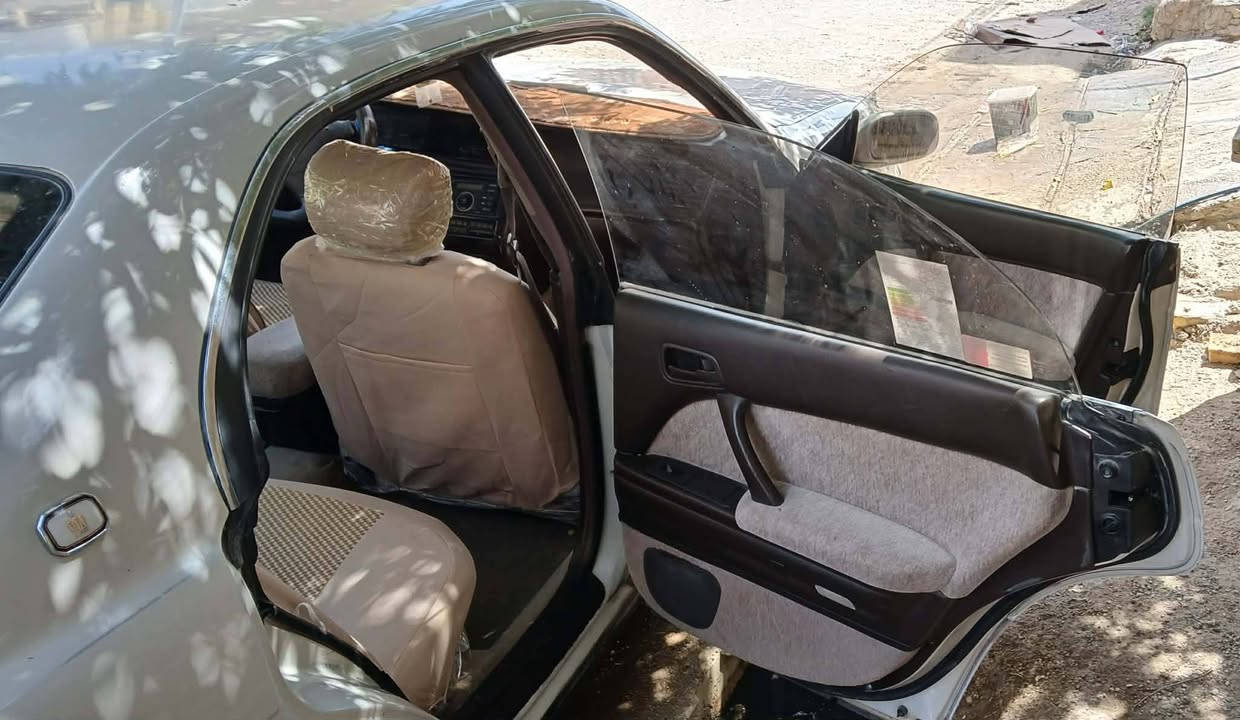 السلام عليكم سياره بطه منفصل كفاله من الكص والظربة والنقل  الجثه  مديل93  سياره كامله ما بيه نقص  رقم  واسط انكليزي الرقم***********
