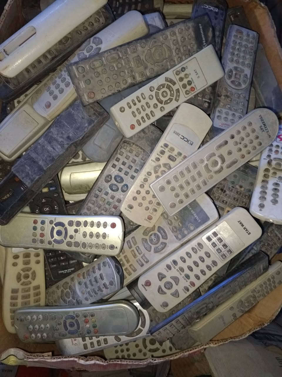 للبيع سعر الريمون الواحد. ربع. دينار هاتف. ***********
