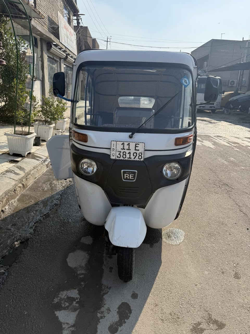 السلام عليكم
تكتك ٢١ شهر ١١ تكتك نضيفة وحلوة اي نقص مابيها بيها ضربة يم البكلايت بسيطة وبيها طخطخات ومعمرات 

ملاحضة التكتك بيها بداية تنقيص يعني يرادلها تجفيت والمحرك مامفتوح جاي تنقص عدي نص لتر بيها خياسات بس الدوس 
دوشمة جديدة كاعيات جديدة مسجل جديد التكتك جاهزة من كلشي 

يعني اذا تريد تصرف عليها فقط مال تجفيت بوشة وبستم 

مكاني بغداد الجديدة النعيرية 
***********
