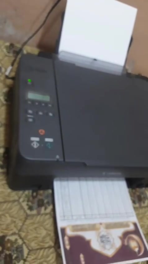 طابعه كانون G2420 للبيع 
نضيفه جدا 
للتوصل ***********
سعرها 125 وبيها مجال للشراي 
يوجد توصيل لجميع المحافظات وحسب الاتفاق
