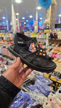 صندل بناتي • اسفل طبي • مقاسات ٢٥-٣٦