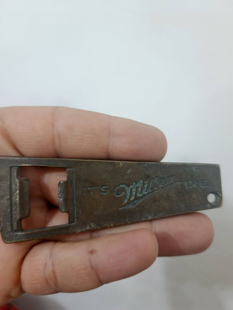 غراض قديمه مع سيرتين قديمه للبيع ***********
