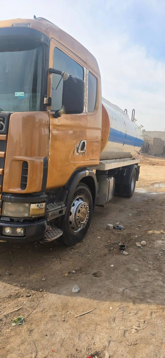 سلام عليكم السياره راس تريله صاعده هزه تحويل مباشر تنكي 16،،***********
