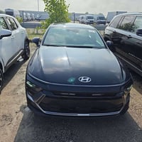 سوناتا مديل 24 بدون رقم السايق محرك 2500 بانزين مكان السياره بغداد وسع...