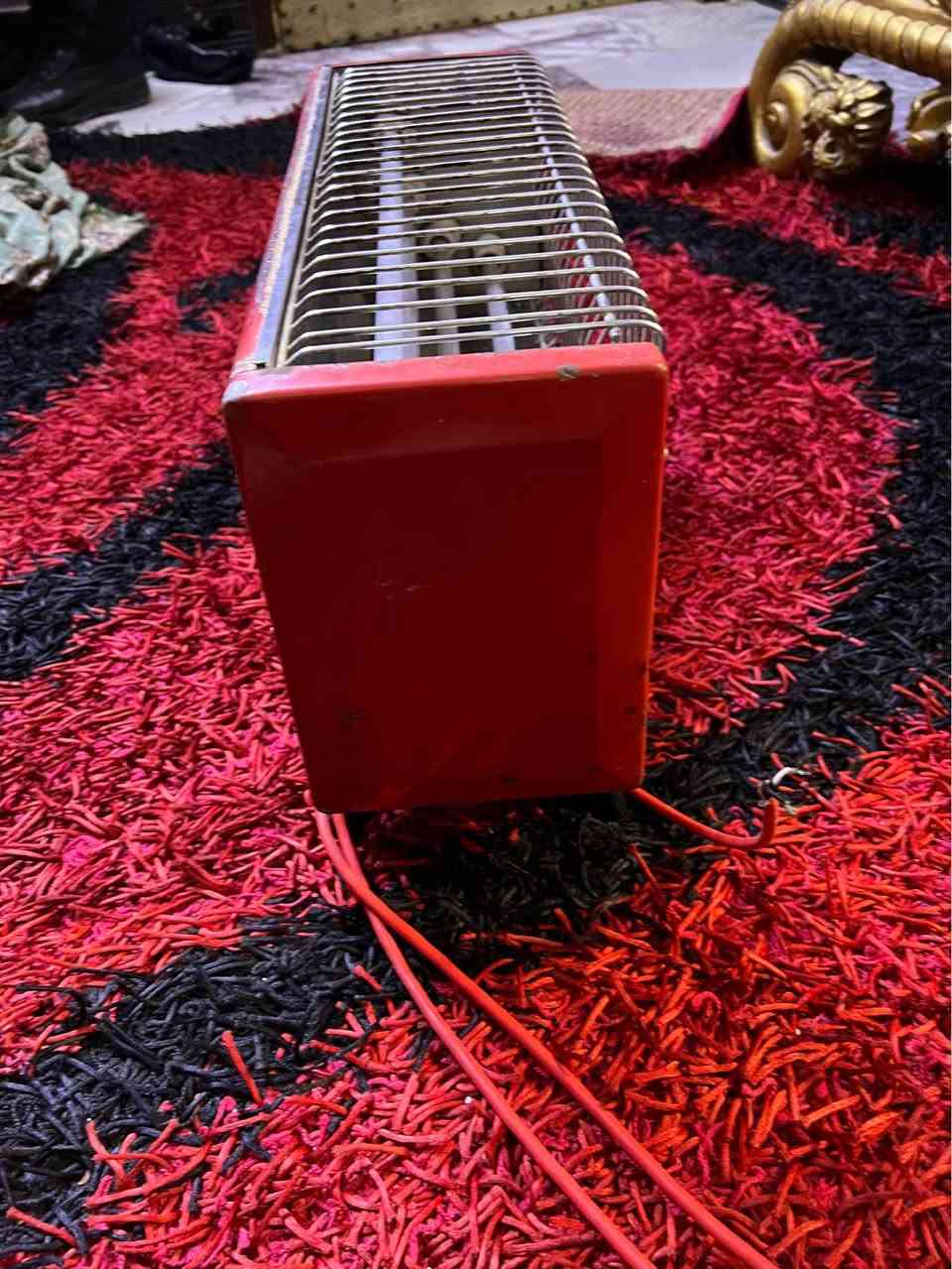 هيتر ناشونال بحاله جيده السعر ٦٠ يوجد توصيل 
*********** بغداد, العراق
