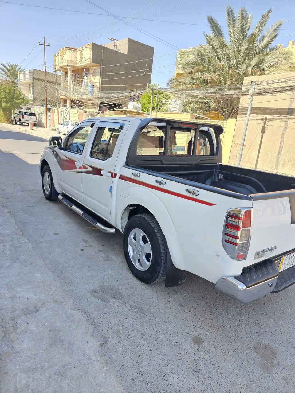 سلام عليكم 
سيارة مكفولة فقط شبر صبغ (جاملغ السايق) موديل ٢٠١٢ بأسمي رقم بغداد 
السعر ٩٥ وبيها مجال بسيط حك الجيه 
عنوان كربلا  اتصال ع الرقم (***********)
