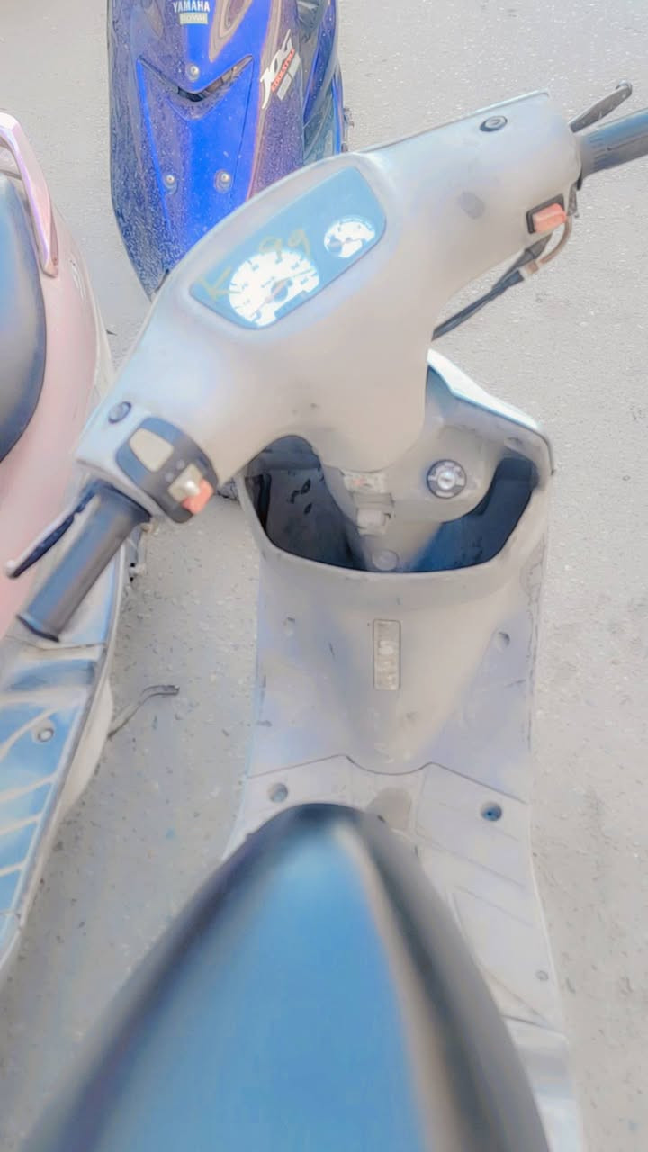 س ع دراجه يوماها رمبه صارلها اسبوع طالعه من الوكيل 
سعرها 850 قفل شراي يخابر ***********
