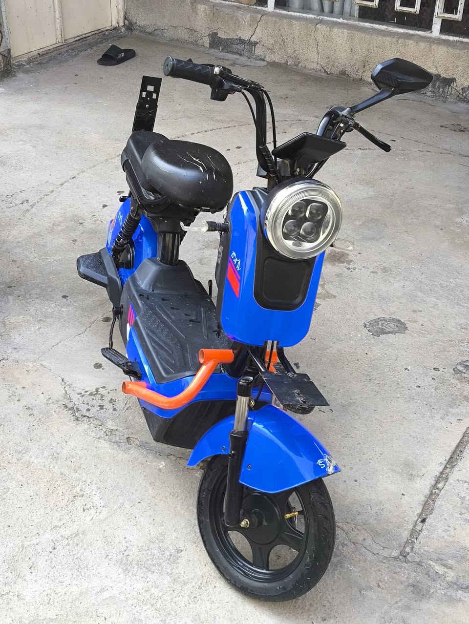 دراجة شحن للبيع حجم 16 دراجة نضيفة بطاريات مال شركة ممبدلة شاحنتهة موجودة عنواني  بغداد الراشدية مال الحسينية سعر 300وبيها مجال ‏‪0773 020 2167‬‏
