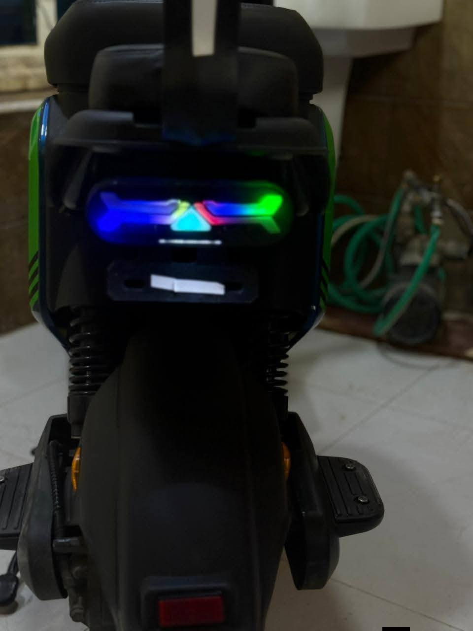 السلام عليكم دراجة للبيع نوع ABK فولللل مواصفات ترميش دكمة وحد خمس بطاريات شوية منفوخات ما مأثرات تشتغل وتمشي بك وبارك ملف 1800 سرعة 90 حقيقي بتطبيق ويز ماشية 9.2 كيلو
عنوان:بغداد شارع فلسطين
الرقم:***********
متواجد خاص
سعرها 200 الف
