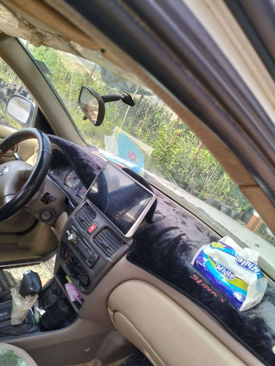 السلام عليكم سني ياباني  للبيع رقم دولي موديل ٢٠٠٩ كامله بدون اي نقص  تبريد  تادفئه
للتواصل : ***********
