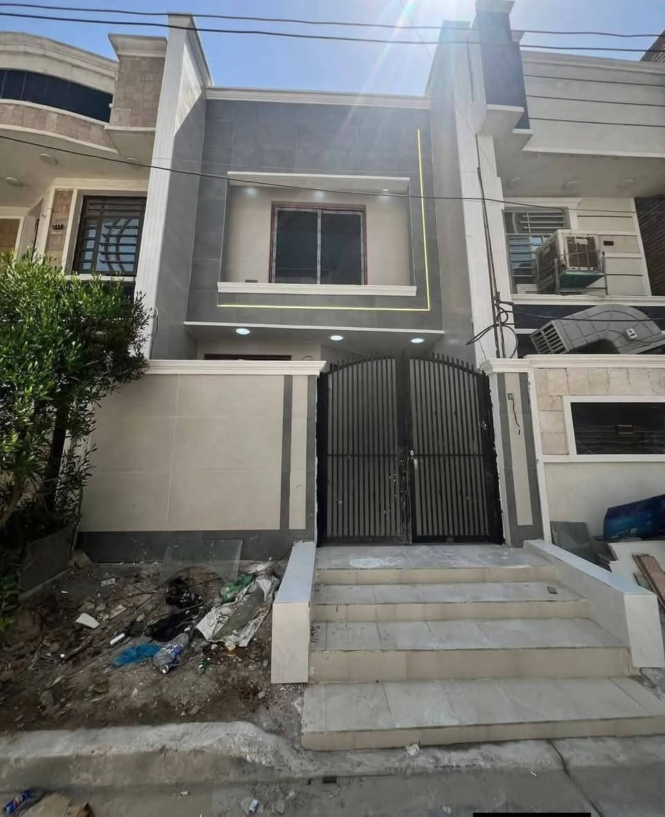🏡 بيت للبيع في حي الجهاد – موقع راقٍ ومميز 🏡 زيرووو  🌤🏡
🛑 الواجهة: 5 متر– النزال: 20

🔹 المساحة: 100متر
🔹 المواصفات:
✔️ مدخلين
✔️ 3 غرف نوم واسعة تناسب العائلة
✔️ مطبخ عملي وحديث
✔️ صحيات عدد 2 بتصميم عصري
✔️ شرفة بإطلالة رائعة على مساحة خضراء 🌳
✔️ إضاءة طبيعية مثالية طوال اليوم 🌞

📍 الموقع: حي الجهاد – ديوان المخابرات 

💰تريد تعرف السعر اكتب تم او اتصال مناسب ومغري

📞 للتواصل والاستفسار:
📌 مكتب الجوهرة للعقار
📲 ***********
