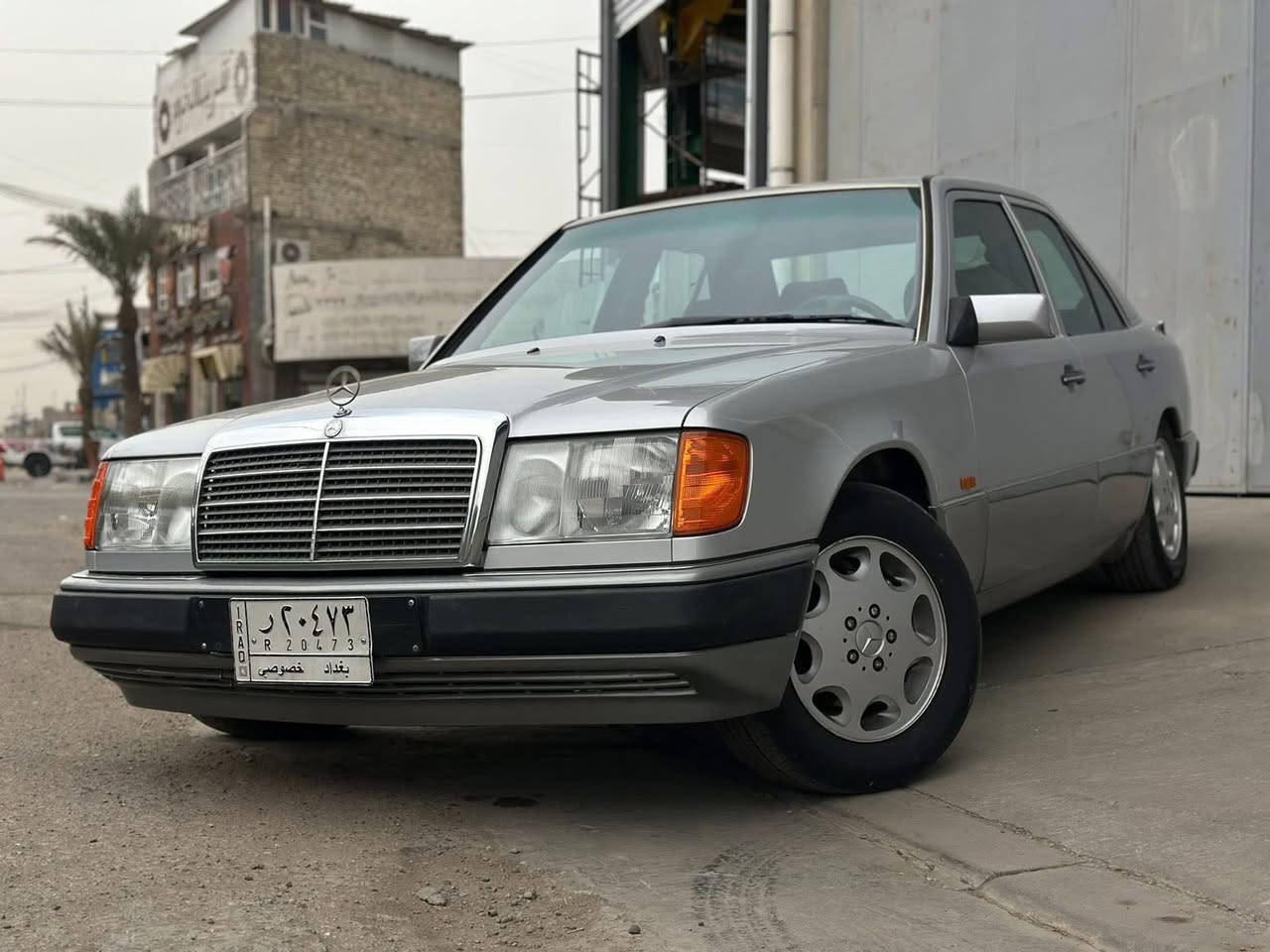 مرسيدس دب٩٠ سلفر داخل مخمل كراسي كهرباء  صاج مشطب سلايت طكتين برده كهرباء مصبوغه عام كير مكينه ٣٠٠ويل كب تفاحه *********** شارع فلسطين
