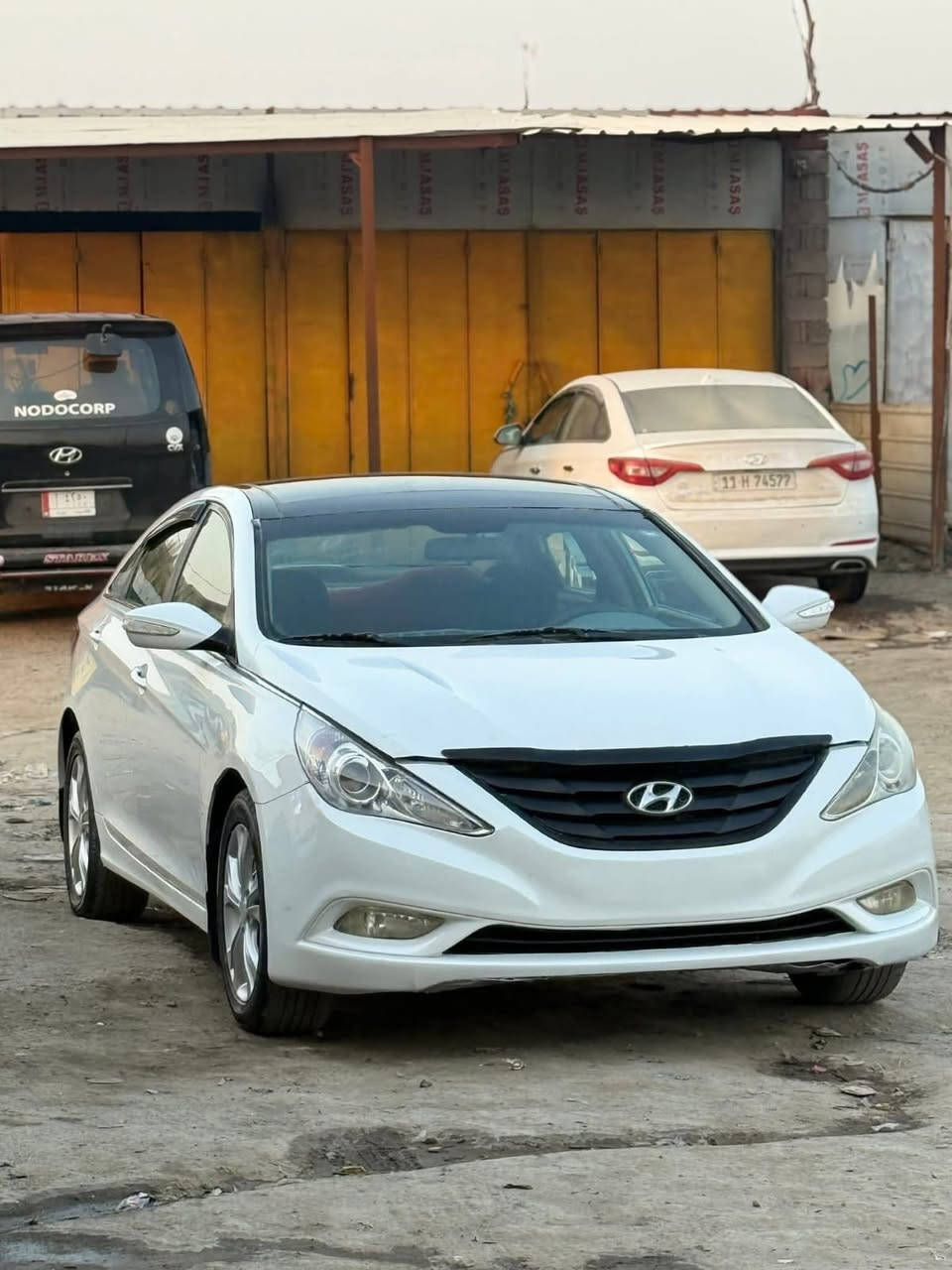 سوناتا 2010 جديدة 
محرك جديد كير جديد 
حداديه خير من الله تخم تاير
رقمها أربيل دولي بسمي وكاله وتحويل 
Panerama
مري شفط 
تبريد + تدفئة 
تخم تاير 
دوشمه جديده
السعر 121 المكان بابل الحمزه الغربي 
***********
