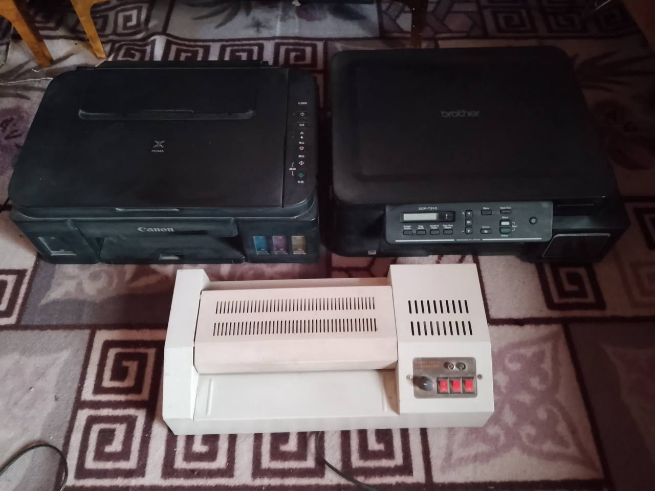 كابعات عدد 2  واحده عاطل الكاترج مالته+ جهاز كبس سعرهن 150وبيهن مجال العنوان بابل  قضاء المحاويل ***********
