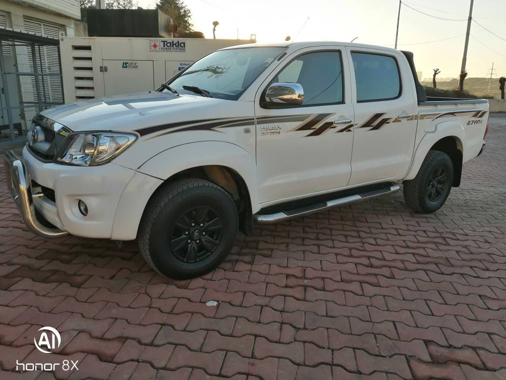 مرزیە 2009 
سعودی بتڵ 
بێبۆیاخە دوکارتی زۆر بچوکی هەیە هەموگیانی بەشەرت سەنەوی تا۳۰تازەیە گۆڕینەوەشەکەم لەسەر دڵگرتن 
*********** السليمانية, العراق
