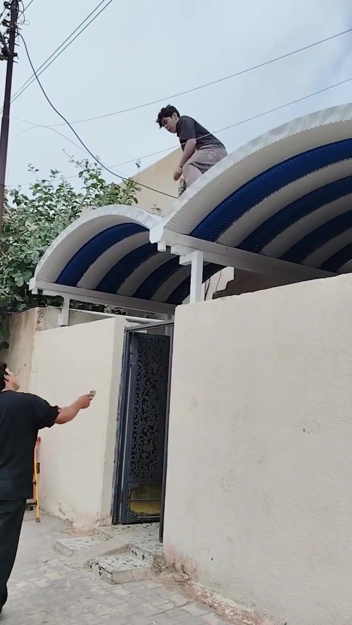 اقوى التخفيضات   للكيسبان بالبصرة🔥🇮🇶 لمدة ٣ ايام من معمل حيدر  المياحي💙 إنجاز سريع خلال ساعات
بكادر متخصص ومحترف! 
⏱️ننفّذ مظلات مقاومة للحرارة وعاكسة لأشعة الشمس! ☀️متوفر بجميع الألوان حسب رغبة الزبون! 
🎨سمك الكيربي 0.5 ملم، وباقي الحديد 2 ملم! 
⚙️الحديد يُصبغ بثلاث مراحل – أولها مانع صدأ! 
🛡️باقي الصبغ حسب اختيار الزبون! 
ننفذ الأعمال للقطاعين العام والخاص! 🏢
العنوان: البصرة – حي الزيتون – طريق صناعية حمدان – مجاور شركة تويوتا! 
📍للاستفسار: اتصل أو راسلنا عبر واتساب:*********** – *********** 📞
اقوى التخفيضات   للكيسبان بالبصرة🔥🇮🇶 لمدة ٣ ايام من معمل حيدر  المياحي💙 إنجاز سريع خلال ساعات
