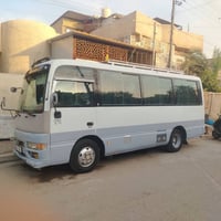 كوستر نيسان 2002 سيارة جديده مكيه كير بلادي صدر جديد تبريد ثلج تاير جو...