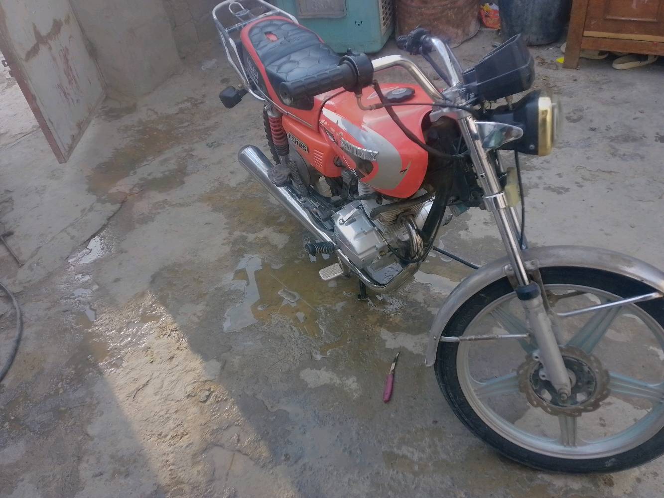 أربع كير نضيف سعره580وبيها مجال
العنوان واسط 