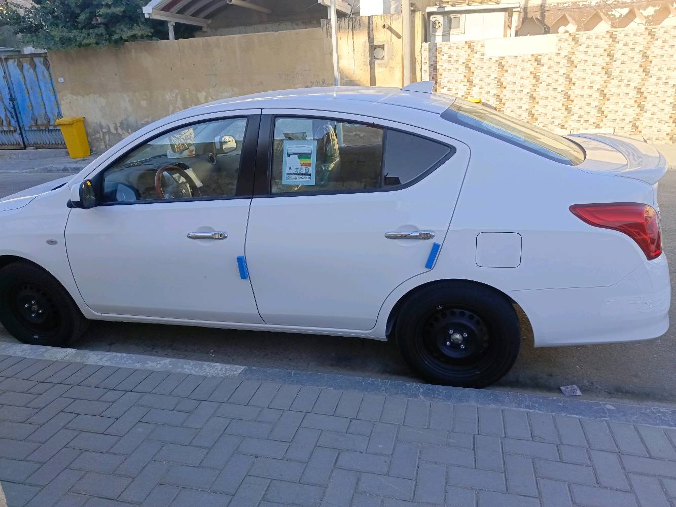 سيارة سني هندي ام البليته الزرگة موديل 2024 ماشية 9000 سيارة مكفولة ماعدا شبر بارد سنوية لل30 جاهزة من كلشي ونظافة 100/100 مكانها البصرة اتصل ع ***********