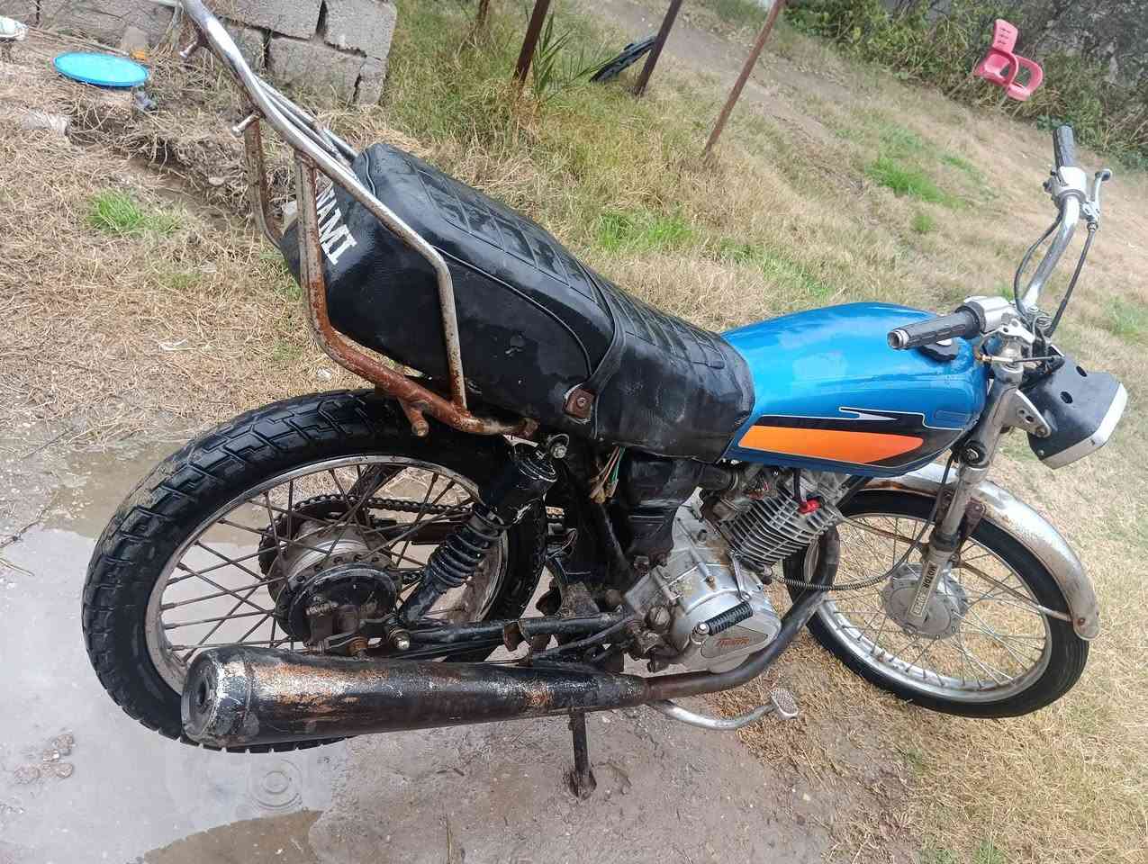 سلام عليكم دراجه اربعه كير شغاله
كلك
السعر 225وبيه مجال 
المكان كربلاء الحسينية الوند 
***********
***********
