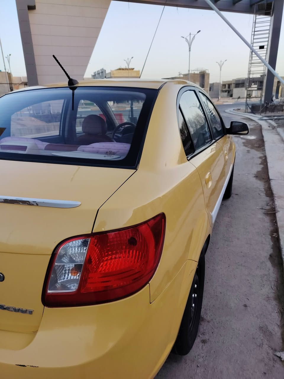 🚗 للبيع كيا ريو 2009
📍 رقم صلاح الدين - مشروح وطني - مدور في كربلاء

✅ منظومة تبريد جديدة وتبريدها ثلج 🥶
✅ حدادية جديدة
✅ كير عادي
✅ سيارة متعوب عليها
✅ ثلاث قطع صبغ

💰 السعر: 7200 دولار (قابل للتفاوض للجادين)

📞 رقم الجوال: ***********

الله يبارك للمشتري وصاحب النصيب.
