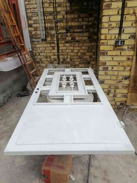 صبغ وتنضيف الشبابيك  والأبواب الحديد 🏢
وكافه انواع الاصباغ الحديد⚫🟤🟣🔵🟢🟡
واسعار مناسبه🤝
غير متواجد علا الفيس 🌹
العنوان كربلاء طويريج
الاستفسار 
***********
  ***********
