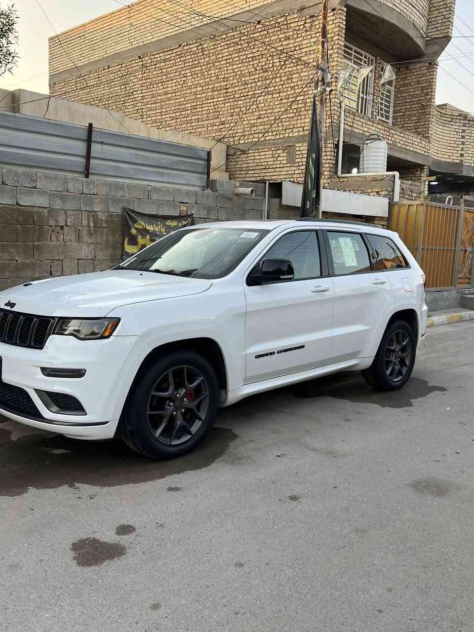 جيب (S). ماشيه 59حقيقي 2020
سيارة جدا نضيفة مكفوله ماكو غير بس الدعاميه الاماميه 
رقم الاتصال***********
