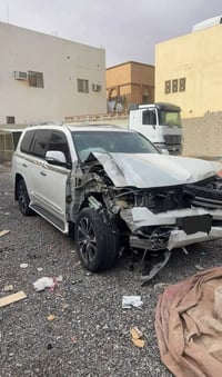 لاندكروز ساز 2021 ماشيه 102 الف كيلو فول موصفات للاخير كيجاز لكزز مكفو...