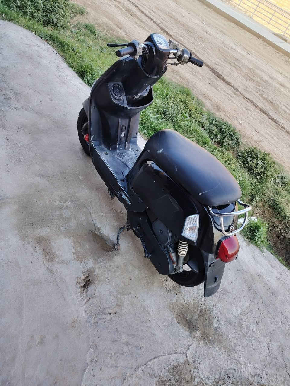 اسلام عليكم
درجه بوليسي البيع بلاديه الدرجه ختم واحد كله ويه المكينه المكان حله حي العسكري هذا رقمي *********** تحياتي للجميع
