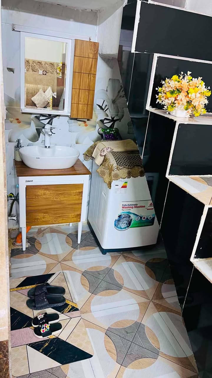بيت للبيع 100 متر ملايين الثانيه واجهه 5 طابق واحد غرفه وحده خدمات فول تبليط سعر 60 يرهم اقساط عنوان موصل للاستفسار خاص #موصل #الجميع #للبيع


**إذا كنت صاحب هذا الإعلان وتريد حذفه لأي سبب، رجاءا أرسل رسالة إلى الدعم الفني**