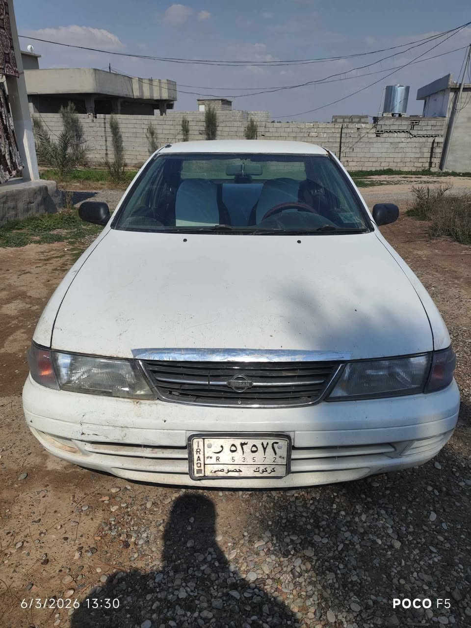 السلام عليكم نيسان صني مسجلة  لون ابيض رقم الماني كركوك سنوية منتهية بـ ٢٣ بيها كوبون بانزين وگشرها نظيف تايرات الورا جدد والجدام فوك نص العمر گير شرط ومحرك بي تبخير قليل جداً السيارة حيل نضيفه ومنظومة التبريد يعوزها غاز السعر 34 وبيه مجال مكان السياره الحويجه الزاب للاستفسار الاتصال على الرقم ***********
