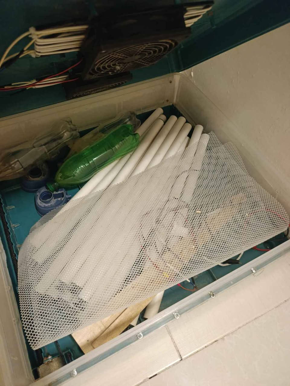 مەقفەز بۆ فرۆشتن فول فولە  ئەتوانیت 100هێلکەی تێبکەیت هەم بە کارەبا هەم بە پاتری ئیش ئەکات گڵۆپی تایبەتی هەیە بۆ فەحس کردنی هێلکە جیهازێکی تایبەتە السليمانية, العراق


**إذا كنت صاحب هذا الإعلان وتريد حذفه لأي سبب، رجاءا أرسل رسالة إلى الدعم الفني**