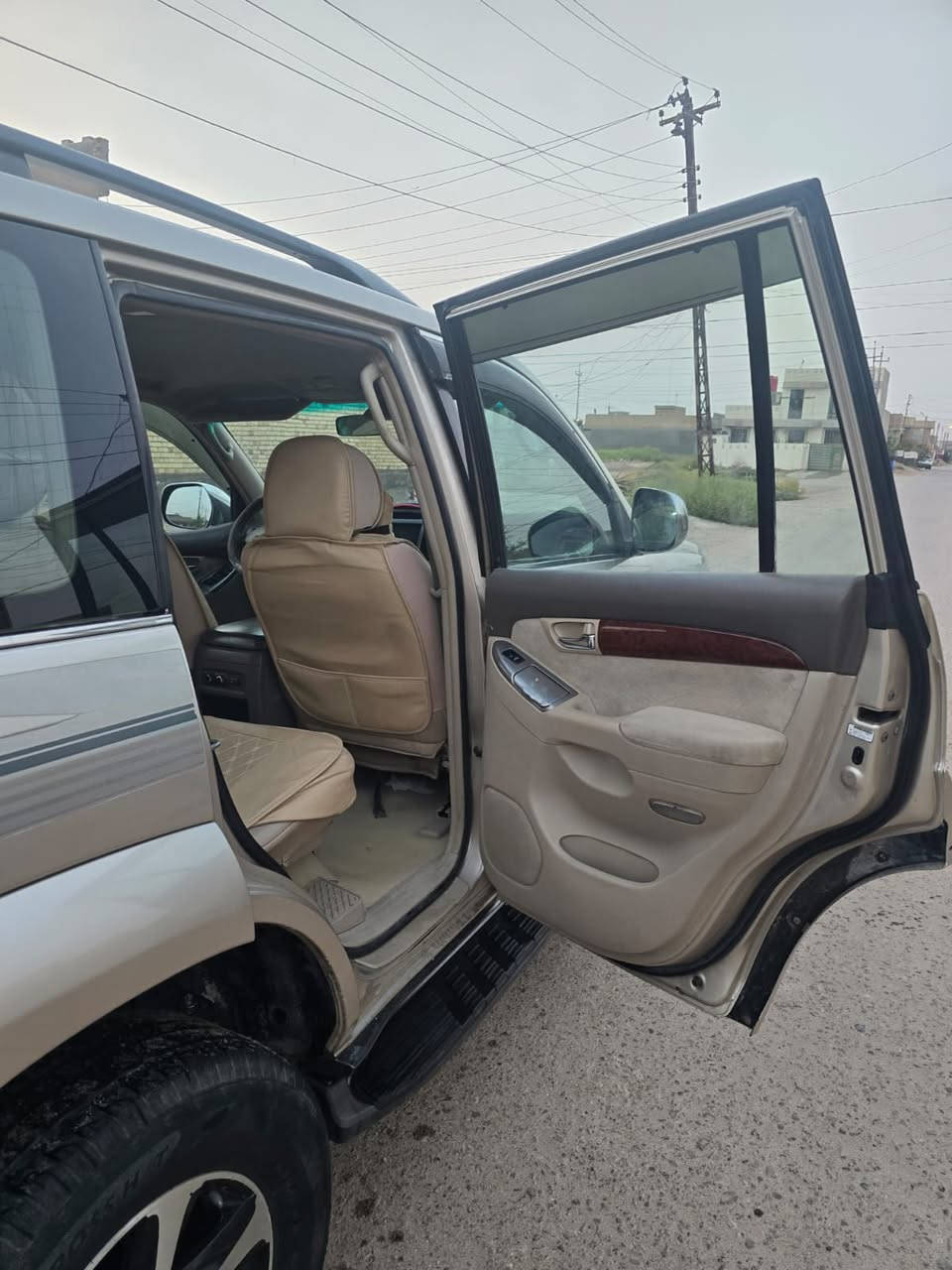 السلام عليكم ورحمة الله وبركاتة برادو 2007 للبيع كويتيه فول مواصفات VX السعر 172 و بيهه مجال *********** رقم بغداد و باسمي
