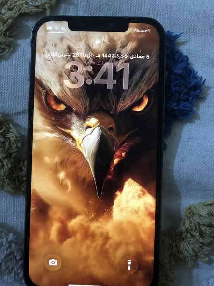 12 برو ماكس 256 بطارية 76 فقط مبدل شاشة كلش حلوة بدون تقطيع او اي خلل كامرة شغالة طبيعي بس مرات هيج تصير سودة بس ترجع تشتغل عادي مثل مموضح بل صور تاخذة من بيت ماعندي توصيل ساكن مدينة الصدر جهاز قفلة 250 غير هذا سعر مابيع جداً أسف شراي اتصل وتعال اخذة ***********
