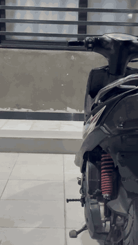 السلام عليكم دراجة عدلة خير من اللة دراجة كفاله شرط شلعه ومعدل سعر الدراجة750وبيها مجال  مع لعلم مصورها عل وصخ ما غاسلها*********** للاستفسار.
