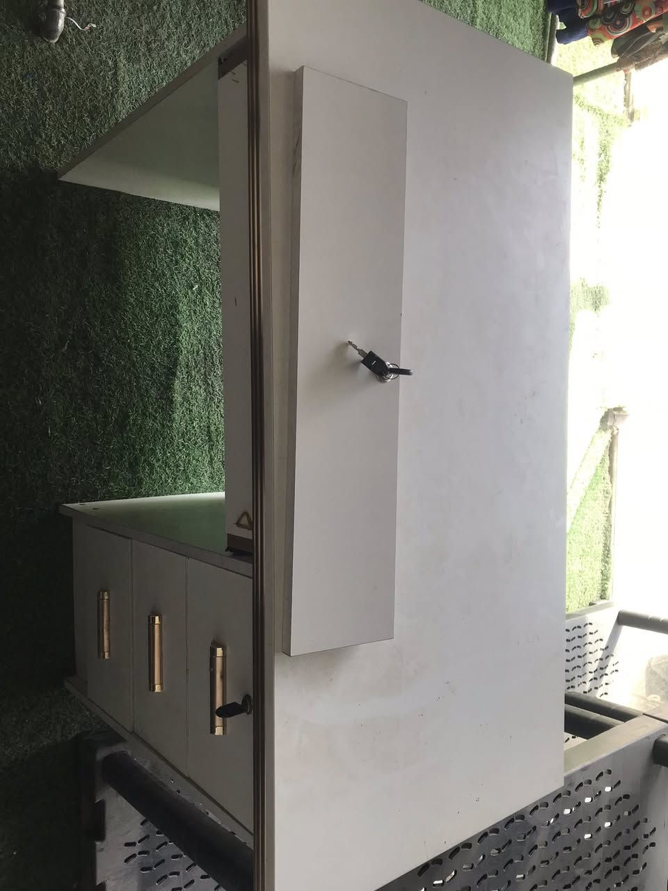 ميز و كرسي 100الف قفل بدون عمله الميز الجرار الاول مخلوع تكدر تشدها سهله عنواني بغداد


**إذا كنت صاحب هذا الإعلان وتريد حذفه لأي سبب، رجاءا أرسل رسالة إلى الدعم الفني**