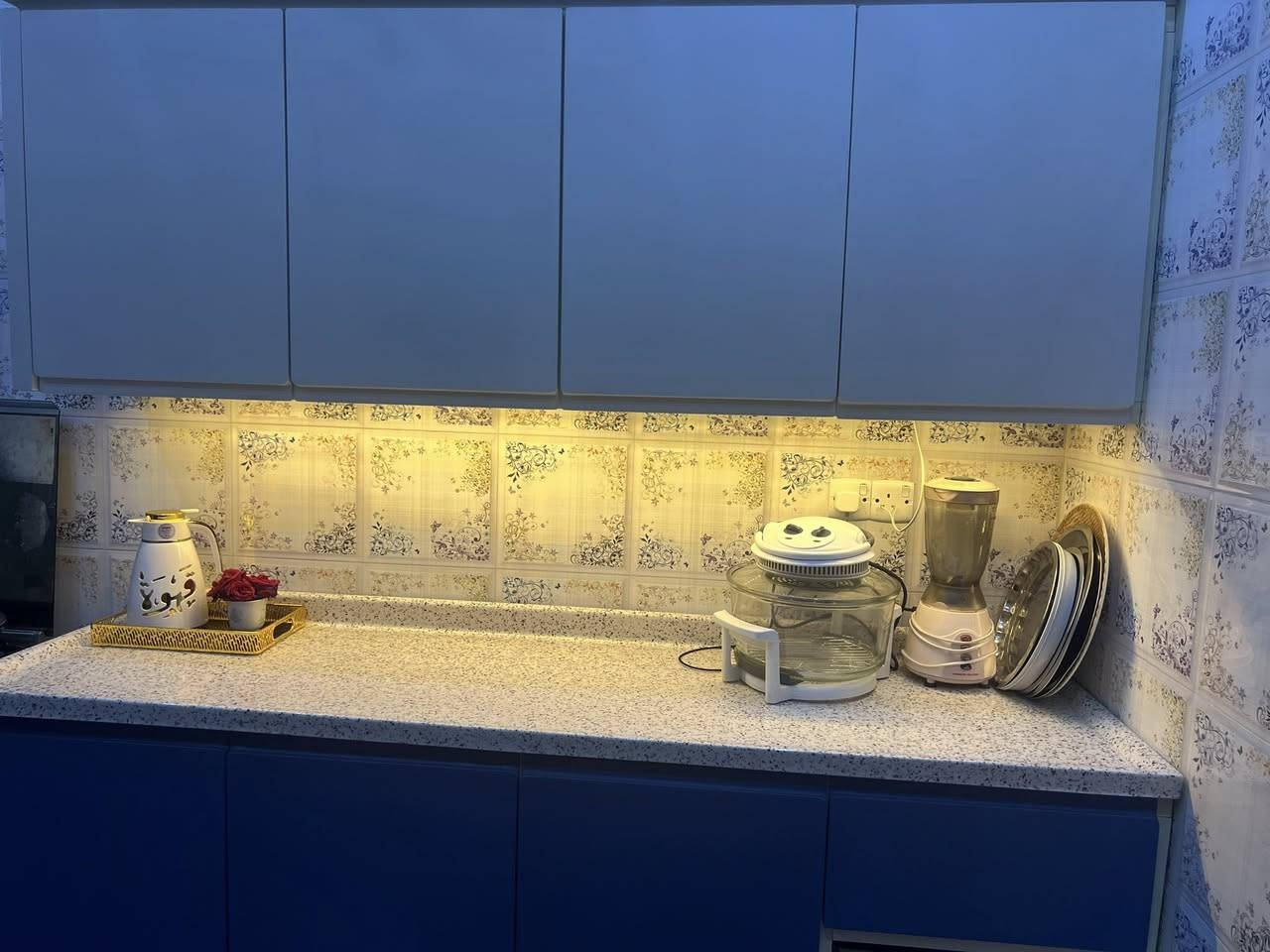 غراض بيت نظيفه واسعار مناسبه   كلشي بسعره ميز بلازما قنفات عدد2 كاونتر داخل المنيوم خارج خشب


**إذا كنت صاحب هذا الإعلان وتريد حذفه لأي سبب، رجاءا أرسل رسالة إلى الدعم الفني**