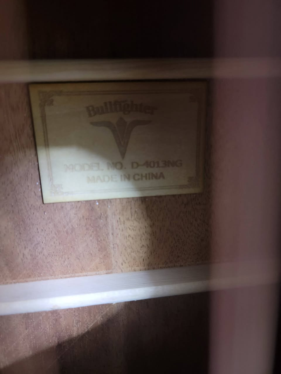 Bullfighter acoustic
خشب الفنكر بورد روز وود

والساوند بوكس ماهغوني 

ارتفاع اوتار ٢ ملم

اوتار ديداريو

ختم نحت وليس ستيكر طبع
وزن ثقيل 

فريت بورد موشم

السعر ٢٠٠ الف دينار 
جديد بالليبل
مختم من كل مكان باركود مطابق وسيريال نمبر مطابق علماً سعرة 200$


**إذا كنت صاحب هذا الإعلان وتريد حذفه لأي سبب، رجاءا أرسل رسالة إلى الدعم الفني**