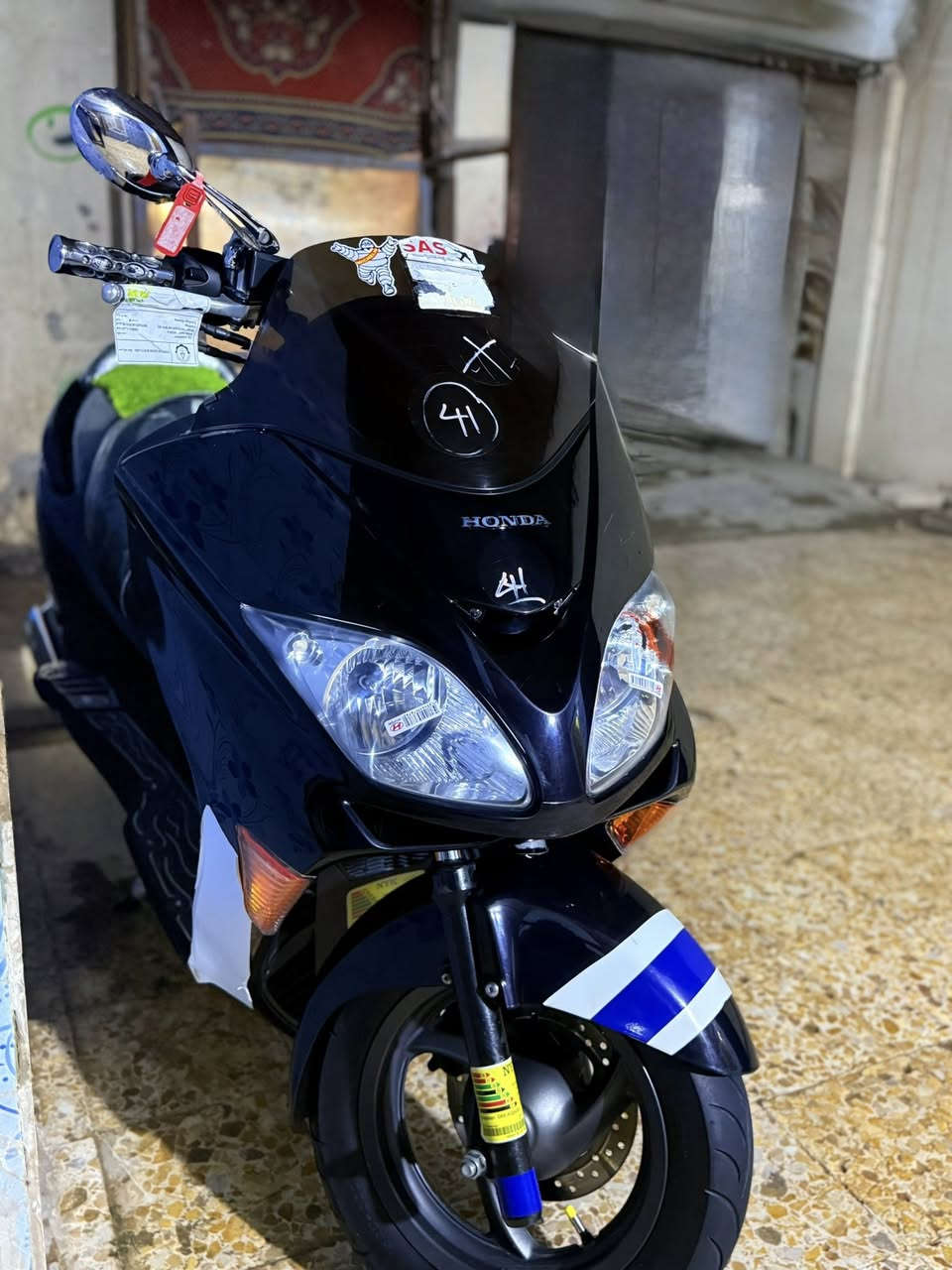 ‏سلام عليكم ورحمة الله وبركاته Forza فورزا للبيع صفر ثمانية￼ ‏دراجة مقفولة كفالة عامة حتى من الشط كير 7 لايت زنون ￼ بصمات اثنين دراجة لمبة دراجة كلش جديدة اللي يأخذها و الله ترحم لي مكان الدراجة الناصرية حي الشهداء رقم الهاتف *********** سعر الدراجة 12 ورقة أو وبيها مجال بسيط ￼
