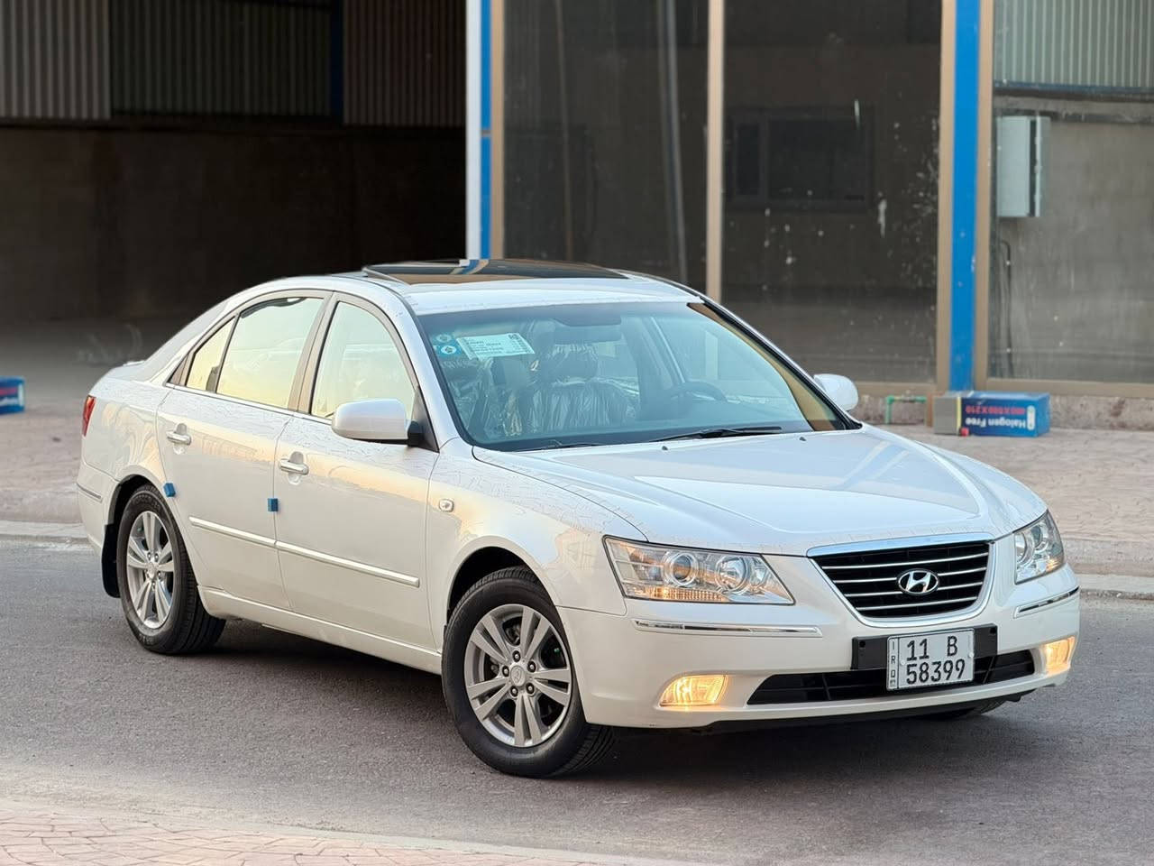 السلام عليكم
سوناتا 2009 خليجي موصفات الكاصد 1/1
السياره جديده بيهه شبر صبغ فقد يم الواقيه
السياره جديده ماشيه 84 الف 
المواصفات 
كشنات جلد اصلي 
داخل صاج 
تبريد بيانو 
فتحه سلايت 
دبل ايرباك 
ويل 16 خمسه ويل كب سبير منازل 
محرك 2400 دوش 
كير 5 نمر 
رقم بغداد دولي بسمي 
مكان السياره بغداد 
رقمي ***********
