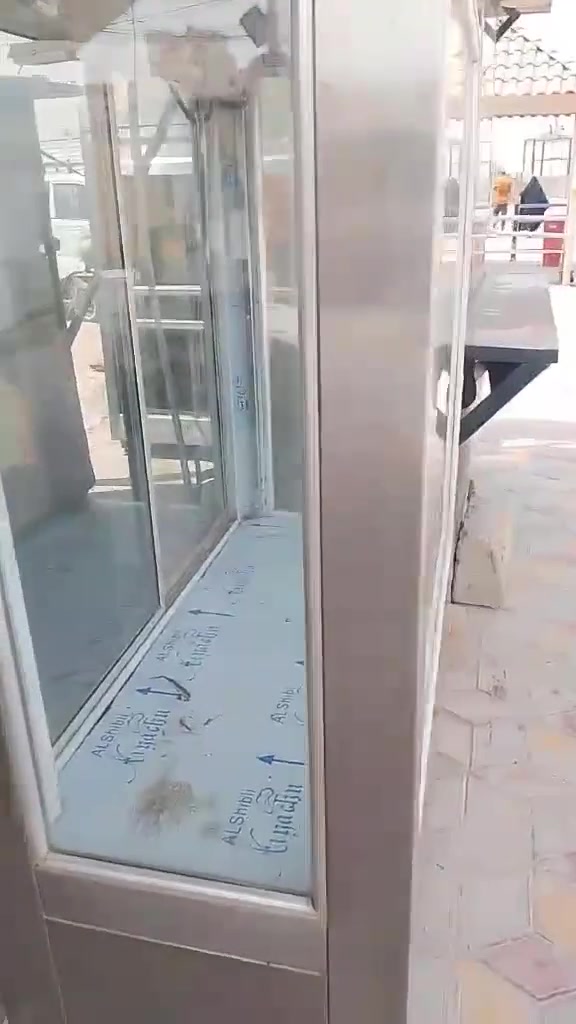 مكلف بنشر اغراض مطعم متكامل للبيع براد لحم سلستيل ومبراد مطروح ومكينه لحم شوايه دجاج ومنقله ومفرغه ولاي استفسار تواصل مع ***********افخص وأخذ
