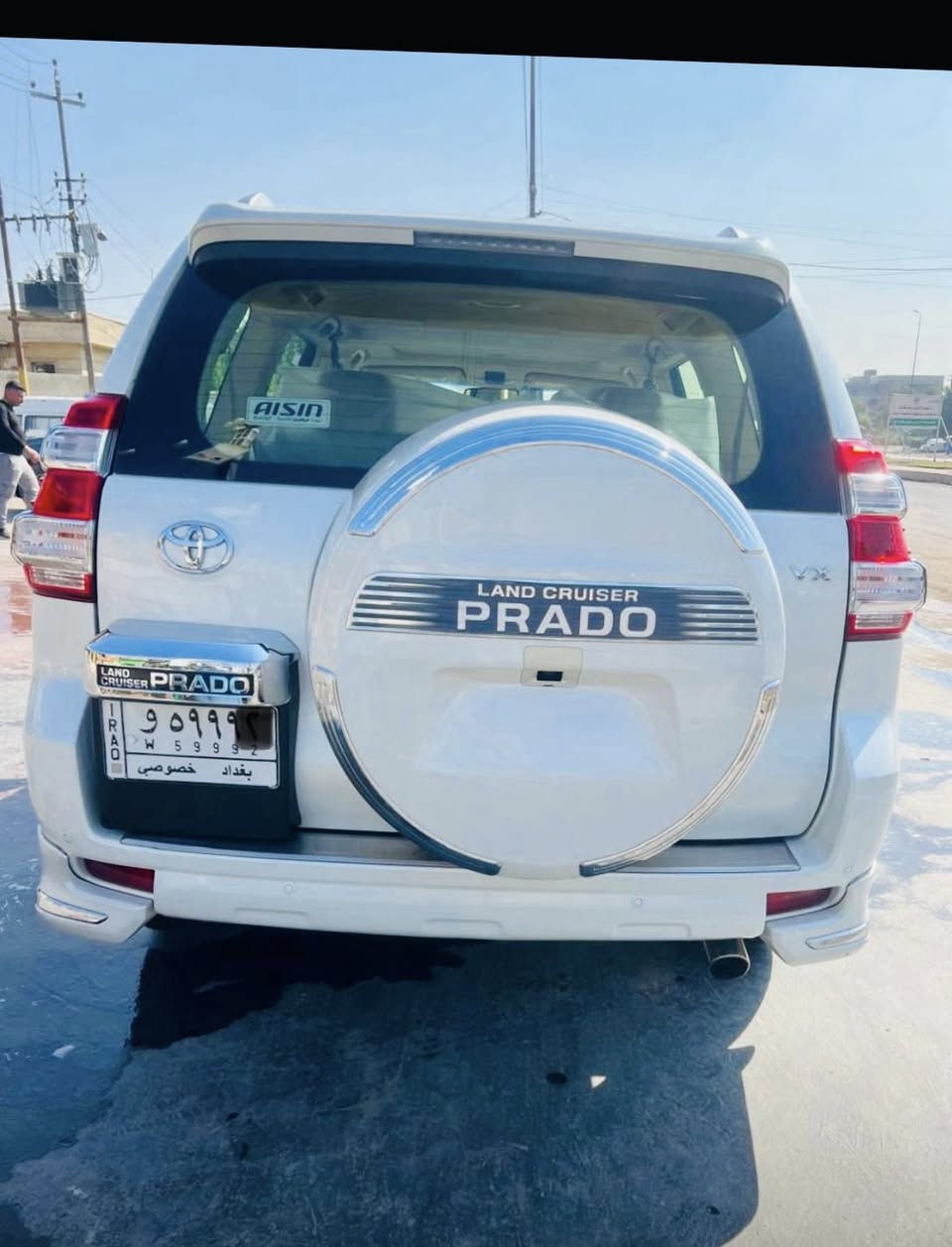 للبيع برادو VX موديل 2016 (أعلى فئة)
المواصفات:

- اللون: أبيض
- الفئة: VX أعلى فئة
- محرك: 6 سلندر
- دبل (دفع رباعي)
- خمس كامرات (360 درجة)
- استيرن متحرك
- كشنات كهربائية تدفئة وتبريد
-  فتحة سقف
- شاشة
- سنسرات أمامية وخلفية
- تحكم مقود
- كير أوتوماتيك
- رقم مميز
- العداد: 110,000 كم

حالة السيارة: نظيفة ( ضربه بسيطة في الباب خلف السائق فقط)
(حداديه جيدا جداً)
السعر: 38,000 دولار
المكان: بغداد – البلديات
للتواصل: (‭ 770 186 3739‬)
(‭782 883 6488‬)


**إذا كنت صاحب هذا الإعلان وتريد حذفه لأي سبب، رجاءا أرسل رسالة إلى الدعم الفني**