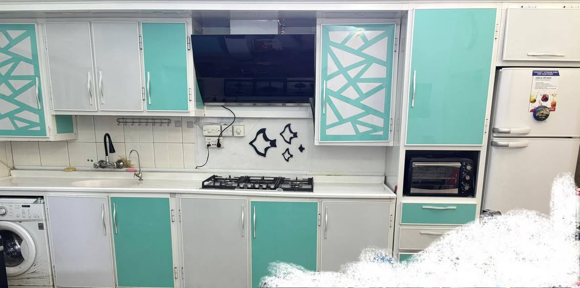 كاونتر المنيوم للبيع نضيف جدا مكانه بغداد/ القادسيه 
3،متر و25سم  بدون الطباخ والمرشحه 
للاستفسار الاتصال علرقم ***********📞
