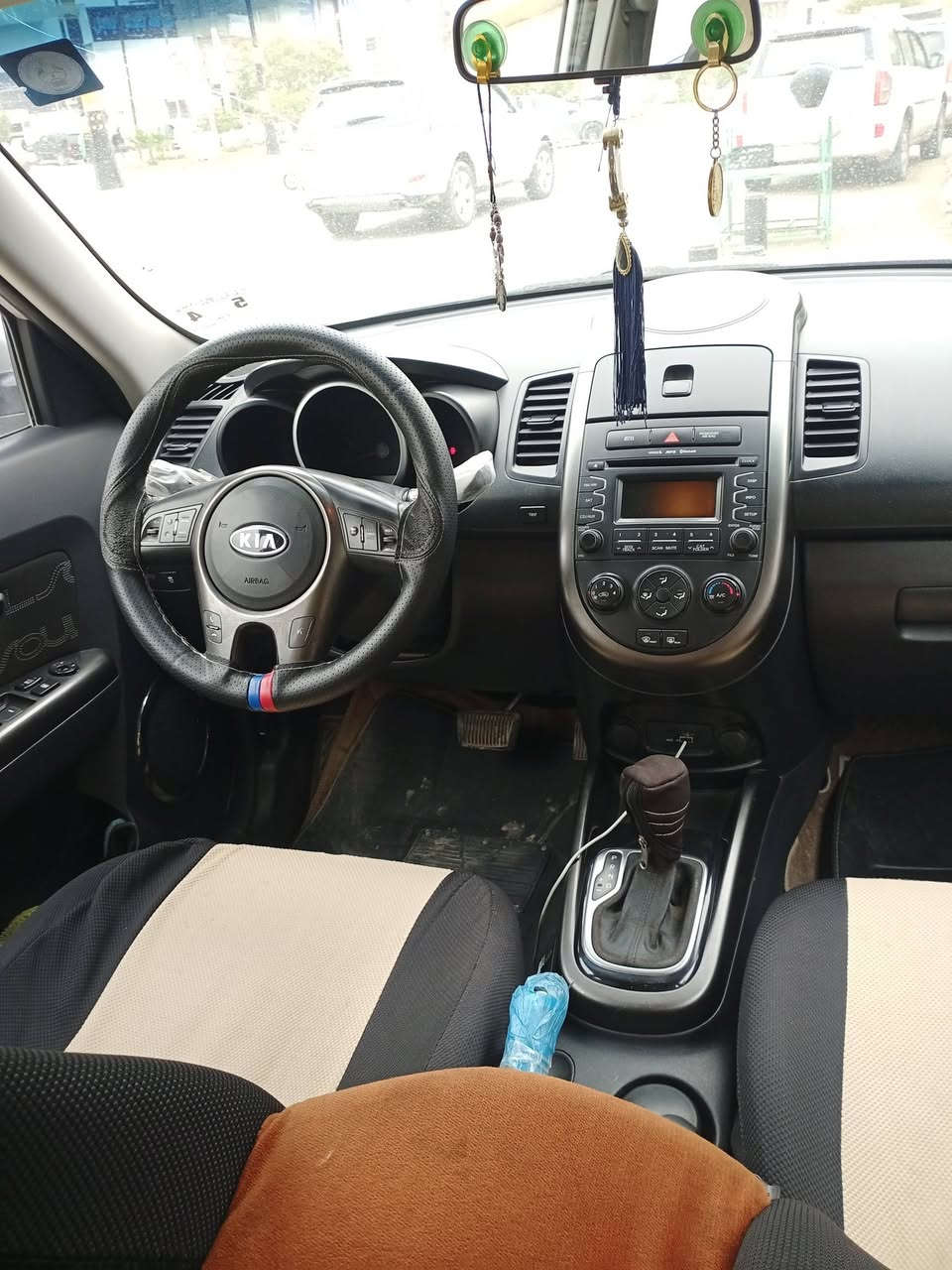 السلام عليكم صول للبيع
موديل 2012
السياره فول مواصفات
السياره ماشيه 42حقيقي
تحكم ستيرن
السياره بيها بس باب وجاملغ خلفي 
للتواصل ***********
العنوان/بابل
