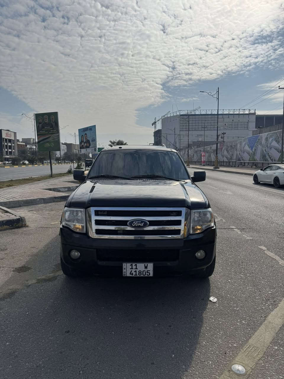 فورد اكسبديشن 2012 خليجي وكالة نيفا مكفولة بلشرط سونار موجود جاملغ الراكب بارد رقم بغداد الانكليزي بسمي
مواصفات 
🔴دوسات كهرباء بلاد
🔴 جنطة كهرباء
🔴 دواسات بنزين وبريك متحركة كهرباء
🔴 3شاشات
🔴 فتحة 
🔴 كامرة
🔴حساسات امامية
🔴حساسات خلفية
🔴اشاير بلمري 
🔴كشنات جلد 
🔴 كشنات كهرباء ووضعيات
🔴 كشن ترحيب
🔴تحكم ستيرن 
🔴مكينة v8 5.4
🔴 سستم صوت دمام بلادي
🔴 تبريد مركزي 3قطع
السعررر  155
مكاني كربلاء 
تواصل ***********
