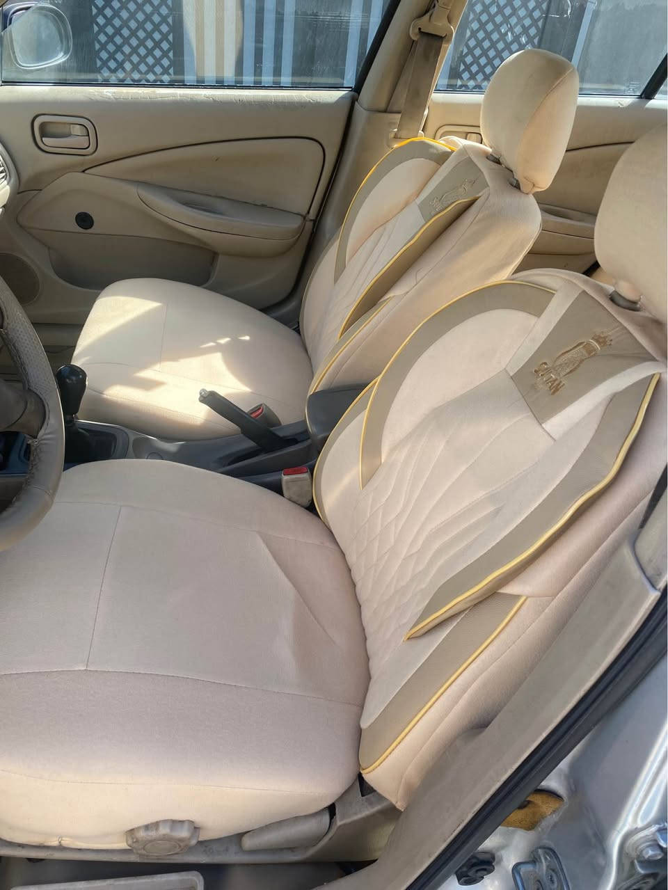 نیسان سەنی یابانی2006 سەیارەکە پێشتر تەکسی بووە کرایتە خسوسی
گیر و مەکینە بەناو کردن بەشەرت سەنوی نوویە هەتا 2030 نرخی 69 $ ماجال 
0751 402 59 47 أربيل, العراق
