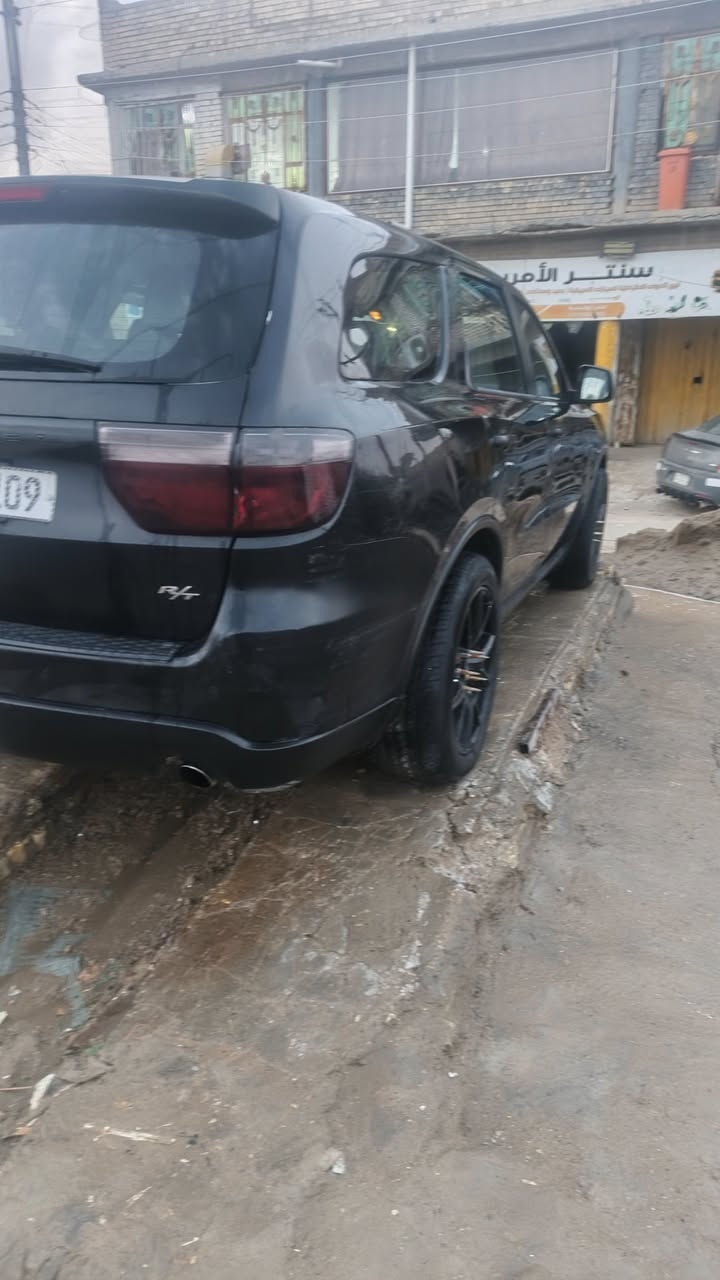 السلام عليكم سيارة دوج دورنكو موديل2013سنويه باسمي بيها حادث من امريكا جاملغ أمامي وباب أيمن صوره حادث سقوط قمريه عليها وموضح مقطع الفيديو وسعرها ١٤٠وبيها مجال وترهم مرواس أوباما إلا تصال ***********
فول مواصفات عليهه تزويد سلايت روف سستم صوت كشنات تدفه تبريد جلد أسود تخم تاير جديد أضافه عليهه رياضي عليهه تزويد سبيسر كاكات صالصنه بلادي زرع عدسات زنون متغير ألوان سياره مزوعه الأخير مكينه كير حداديه جديده تبريد كله كفاله مكينه 5/700 رادار جانبي اشاره بل مري خالد مطلك المسعودي
